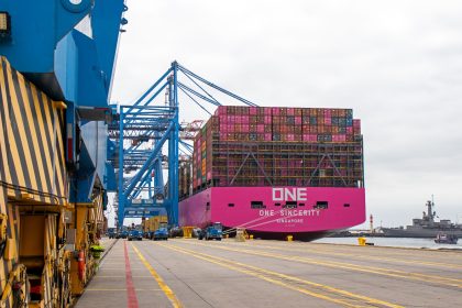 Transferencia de TEU en Puerto de Valparaíso crece 24,2% entre enero y octubre de 2025