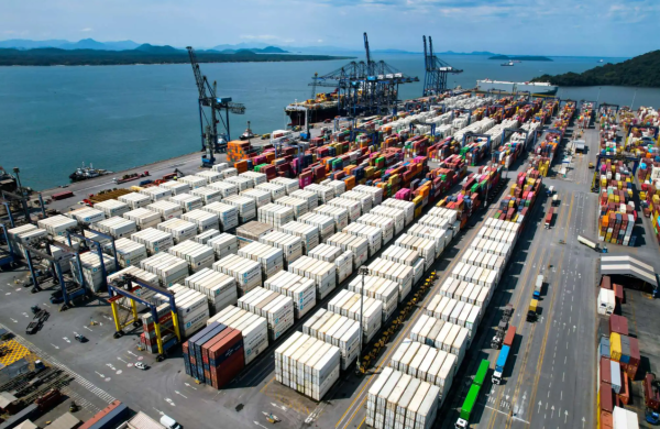 Movimentação de cargas paraguaias crescem 29% no Terminal de Contêineres de Paranaguá