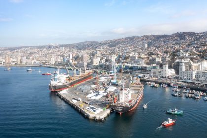 FNE recomienda licitación transitoria para garantizar competencia en Terminal 2 de Puerto de Valparaíso
