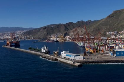 Puerto de Tenerife descarta retrasos en abastecimiento de cereales para ganado