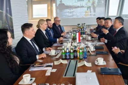Delegación de Shandong Port Group visita Puerto de Gdansk
