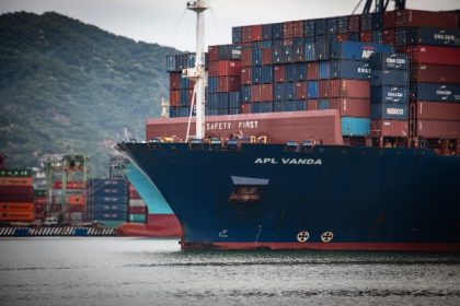 Se prevé que comercio entre América Latina y el Caribe crezca en 2025 a pesar de política arancelaria de EE.UU.