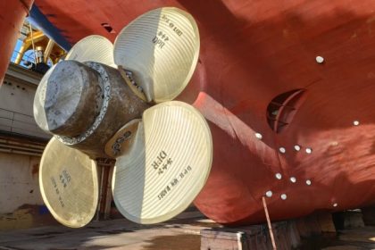 Shipyard Reimerswaal instala nuevas palas de hélice de DPR en crucero