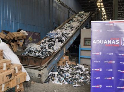 Terminal Puerto Coquimbo participa en operación para destruir más de 454 mil cajetillas de cigarrillos