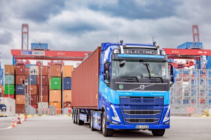 HHLA apoya uso de camiones eléctricos en Puerto de Hamburgo