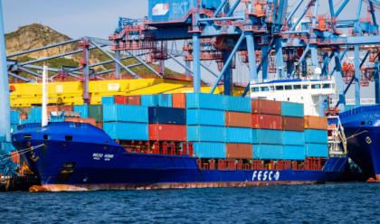 Fesco suma segundo portacontenedores para ruta entre San Petersburgo y Kaliningrado