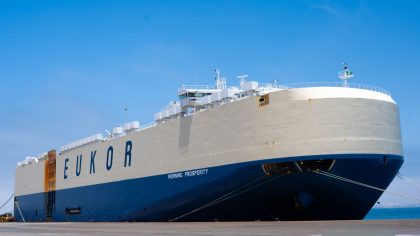 Perú: 1.500 vehículos y 350 máquinas importadas refuerzan rol estratégico de Puerto de Paracas en 2025