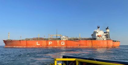 Estados Unidos aplica sanciones dirigidas a redes de transporte marítimo y aéreo de Irán