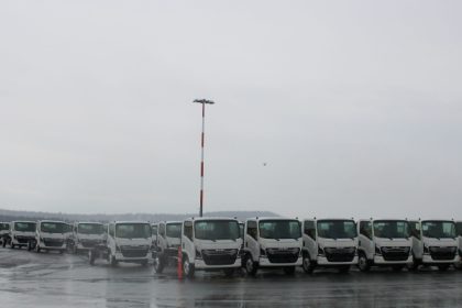 Puerto de Nanaimo recibe primeros vehículos Isuzu enviados directamente a Canadá