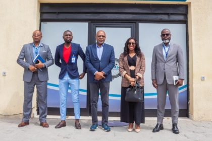 Puerto de Namibe y Angola Telecom discuten oportunidades para fortalecer conectividad y servicios