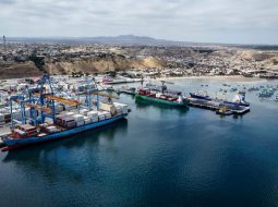 Perú: Terminales Portuarios Euroandinos supera récord de transferencia de TEU fijado en 2022