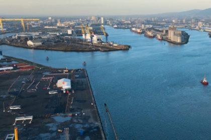 Promotores de dos parques eólicos marinos invertirán USD 130 millones en Puerto de Belfast