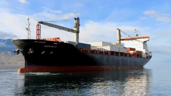 Administración Portuaria de Puerto Madryn confirma arribo de servicio de contenedores a la zona