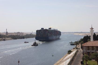 CMA CGM Benjamin Franklin se convierte en el mayor portacontenedores en retornar al Canal de Suez