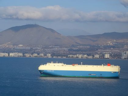 Car Carrier descarga 183 vehículos en Puerto de Coquimbo
