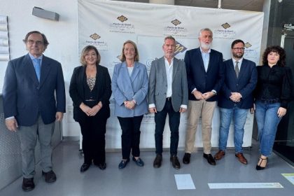 Puerto de Motril organiza ciclo formativo para fortalecer competencias en servicios y agencias