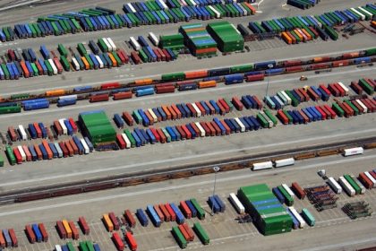 Puerto de Oakland mueve 182.879 TEU en octubre