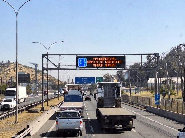 CNDC advierte falta de calidad de servicios en carreteras