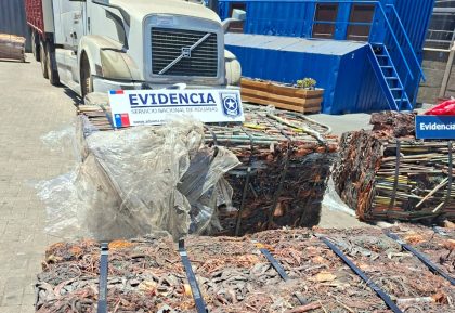 Incautan contrabando de 600 kilos de cable de cobre robado en Puerto de Arica