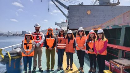 Autoridades conocen proceso de embarque de concentrado de cobre en Terminal Puerto Coquimbo