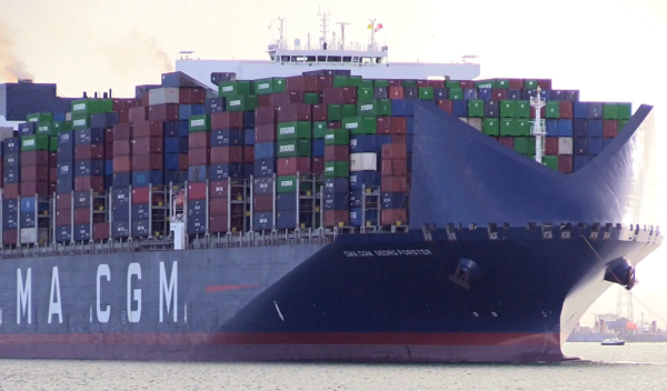 CMA CGM completa instalación de deflectores de viento en proa en tres buques de 17.700 TEU