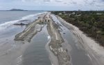 Ensanchamiento de playa de Itapoá alcanza 50% del total previsto con arena dragada del canal de acceso