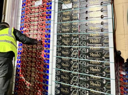 Hanói recibe primeros contenedores cargados con cerezas chilenas