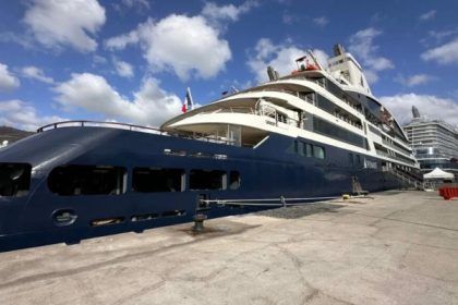 Le Bougainville hace escala inaugural en Puerto de Santa Cruz de Tenerife