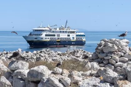 Reemplazan al National Geographic Sea Bird y National Geographic Sea Lion con nuevo alquiler