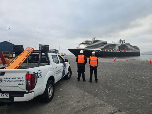 Puerto de Coquimbo da inicio a temporada de cruceros 2025-2026 con recalada del Oosterdam