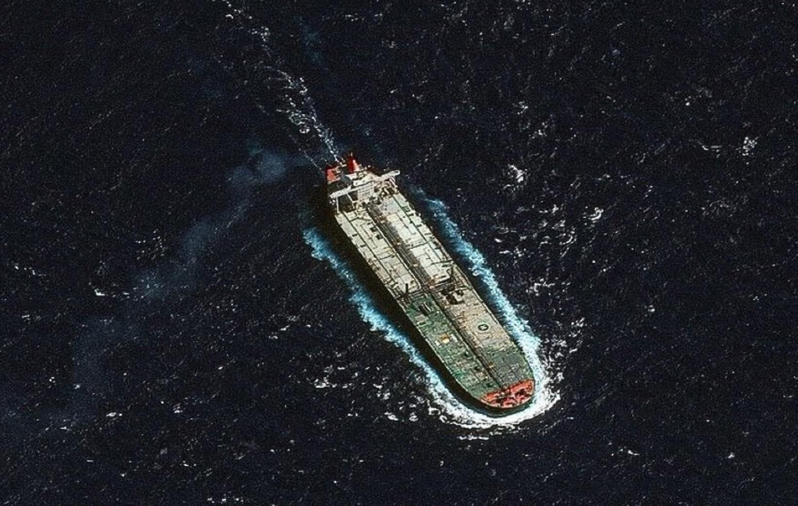 Buques cambian rutas luego que Estados Unidos incautara un cargamento de petróleo venezolano