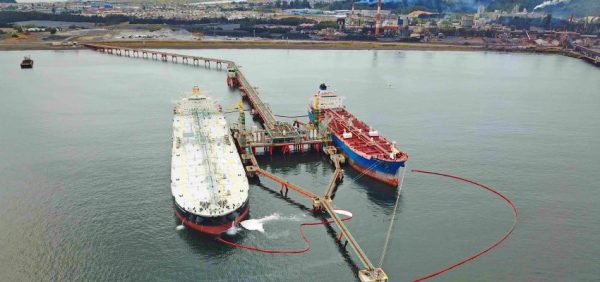 Se abre posibilidad para que Enap exporte crudo argentino a través del Terminal Marítimo de San Vicente