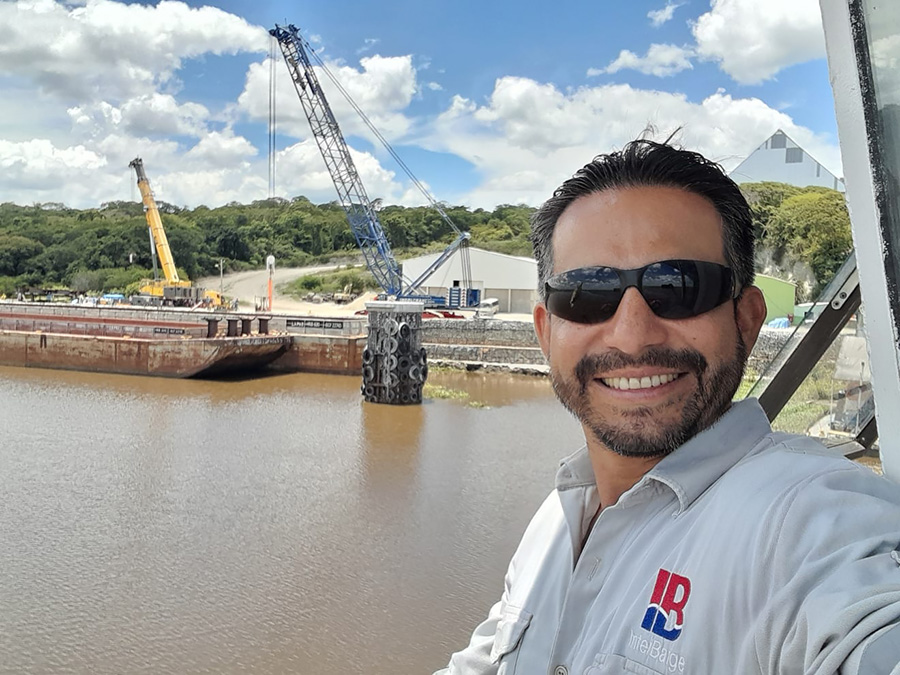 Enrique Notta: "Hay gente que se sorprende cuando escucha que hay barcos de bandera boliviana"