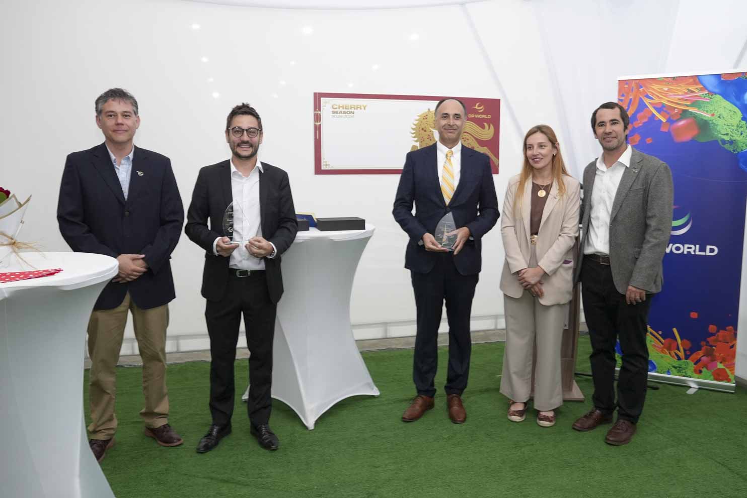 Imágenes: DP World San Antonio lanza temporada de Cherry