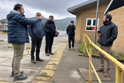 Obras Portuarias, Emporcha y MOP inspeccionan muelle y terminal en Puerto Cisnes