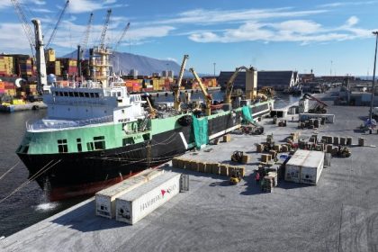 Arriba última nave factoría del año a Terminal Multioperado de EPI