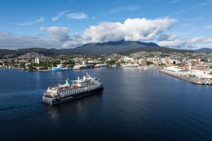 Puerto de Hobart es base de nuevo buque de Aurora Expeditions