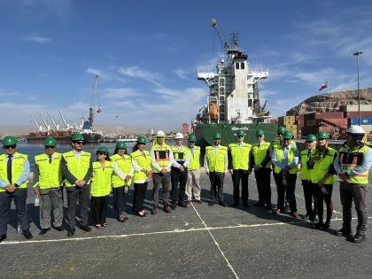 Autoridades bolivianas visitan Puerto de Arica