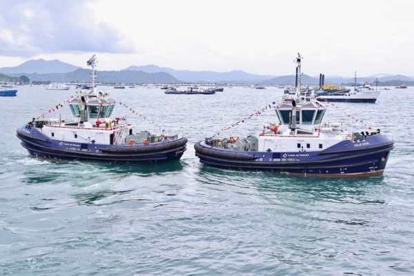 Canal de Panamá incorpora dos nuevos remolcadores