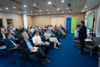 Puerto San Antonio y PUCV reúnen a expertos para analizar desafíos de la gobernanza portuaria