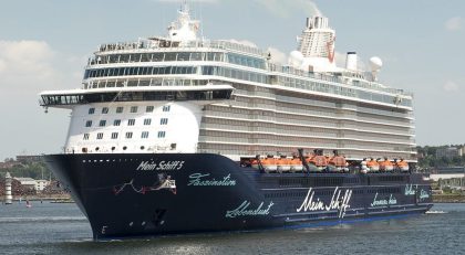 Crucero Mein Schiff 5 comienza periodo de mantención en Dubái