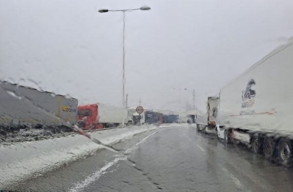 Puerto de Algeciras suspende operaciones marítimas por temporal