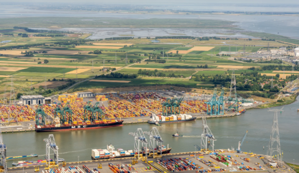 Puerto de Amberes-Brujas ve caída de 4,1% en manejo de carga durante 2025