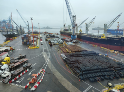 Descargan 9 mil rieles ligados a EFE en Terminal Portuario Valparaíso