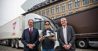 Puerto de Amberes-Brujas recibe planta para ensamblaje e I+D de camiones eléctricos Puerto de Amberes-Brujas recibe planta para ensamblaje e I+D de camiones eléctricos