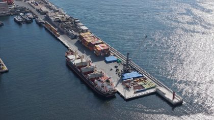 Puerto de Iquique recibe primeras baterías Bess