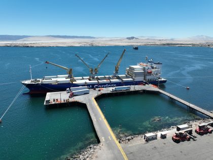 Desarrollan primer embarque de uva de mesa de la temporada en Puerto Caldera