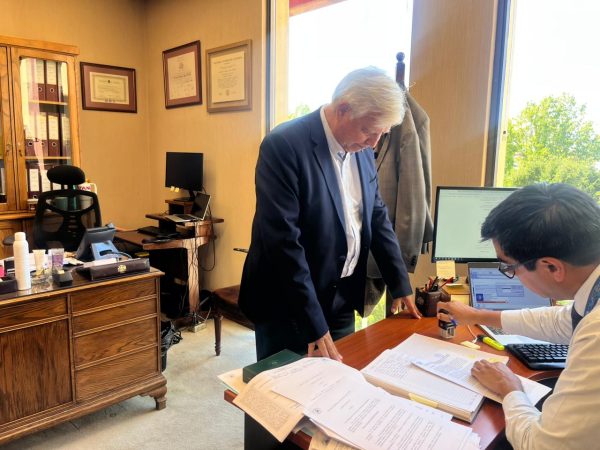 Senador Saavedra presenta proyecto para garantizar derechos laborales a trabajadores portuarios