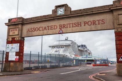 Fondos de pensiones canadienses planean vender sus participaciones en Associated British Ports