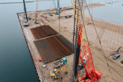 Avanzan obras de futura terminal para industria eólica en Puerto de Gdansk